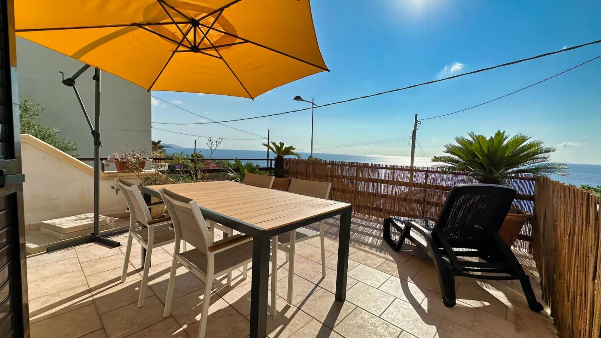 Marina Di Andrano - Alisso, Casa Vista Mare Con Parcheggio Privato E Wifi 빌라 외부 사진